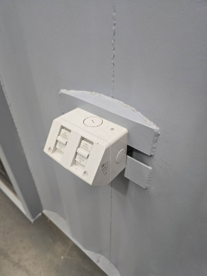 Features-Waterproof-Outlet